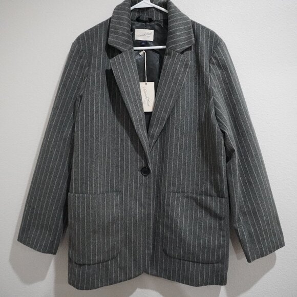 Grey Wool Like Pinstripe Relaxed Over Sized Fit Blazer - Women's Size La… - Picture 1 of 14